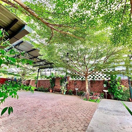 Petak Padin Cottage By The Pool, Kepala Batas  Exterior foto