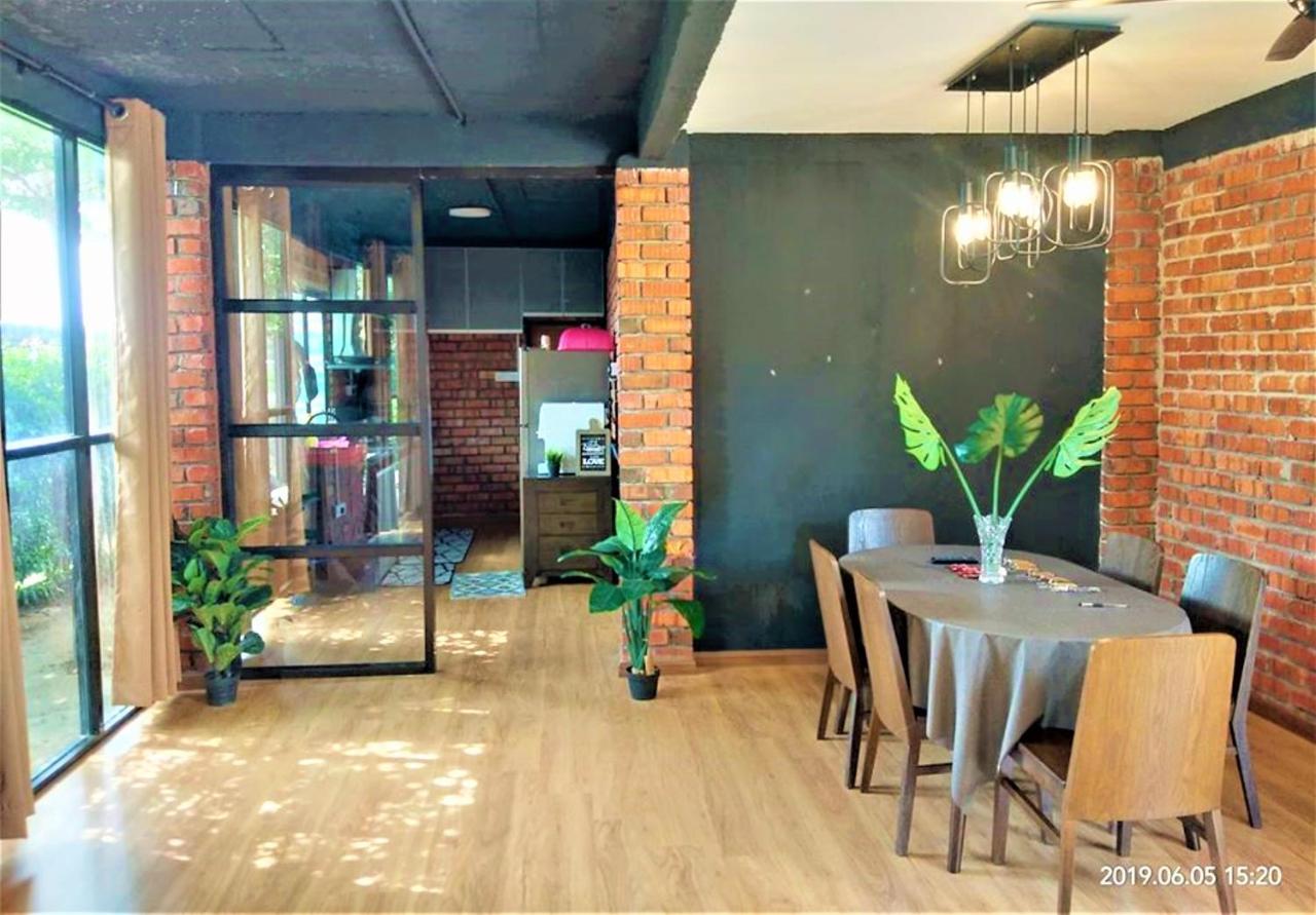Petak Padin Cottage By The Pool, Kepala Batas  Exterior foto
