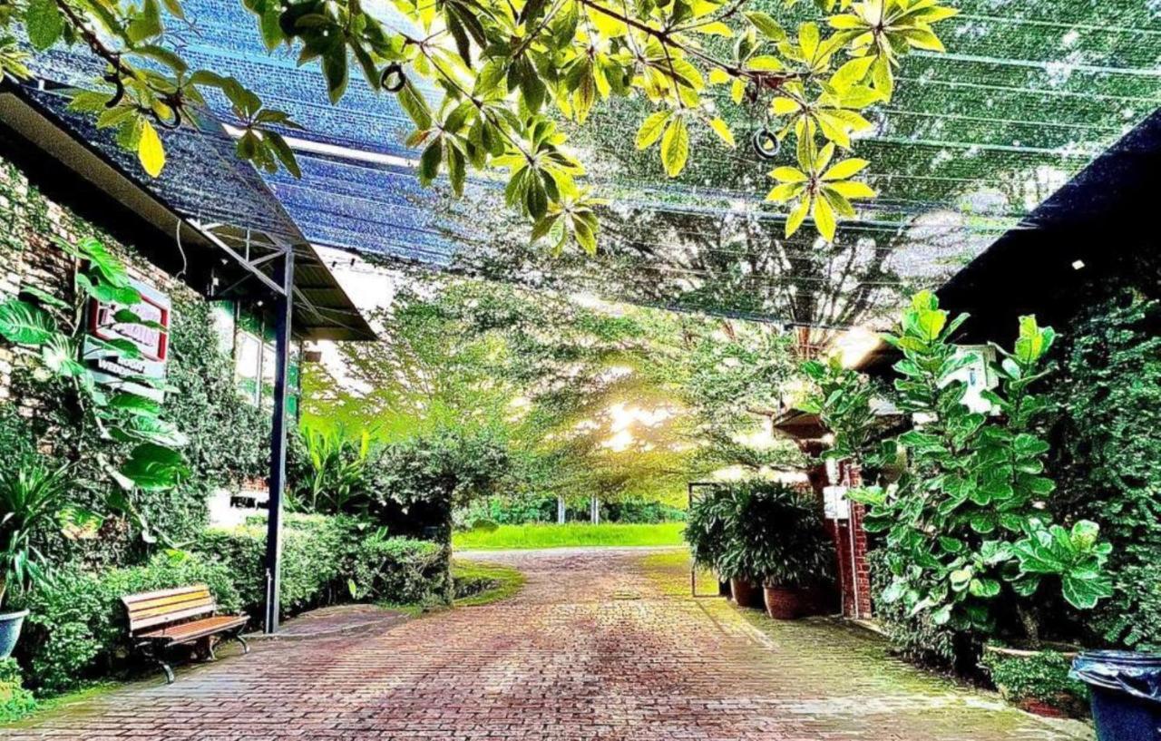 Petak Padin Cottage By The Pool, Kepala Batas  Exterior foto